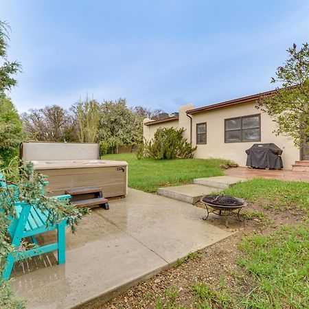 Arroyo Seco Adobe With Hot Tub Near Taos Ski Valley! Екстер'єр фото