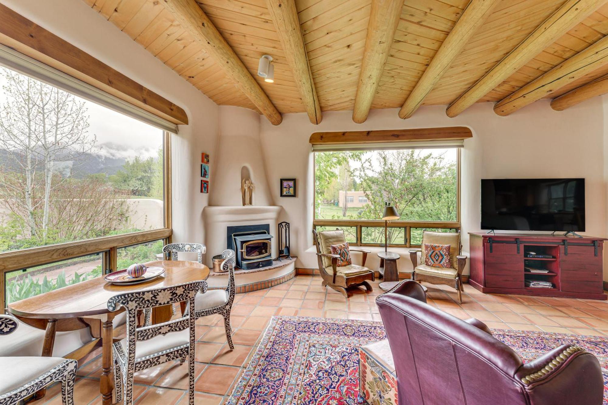 Arroyo Seco Adobe With Hot Tub Near Taos Ski Valley! Екстер'єр фото